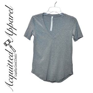 Lululemon Athletica V Neck Gray White Striped Tee